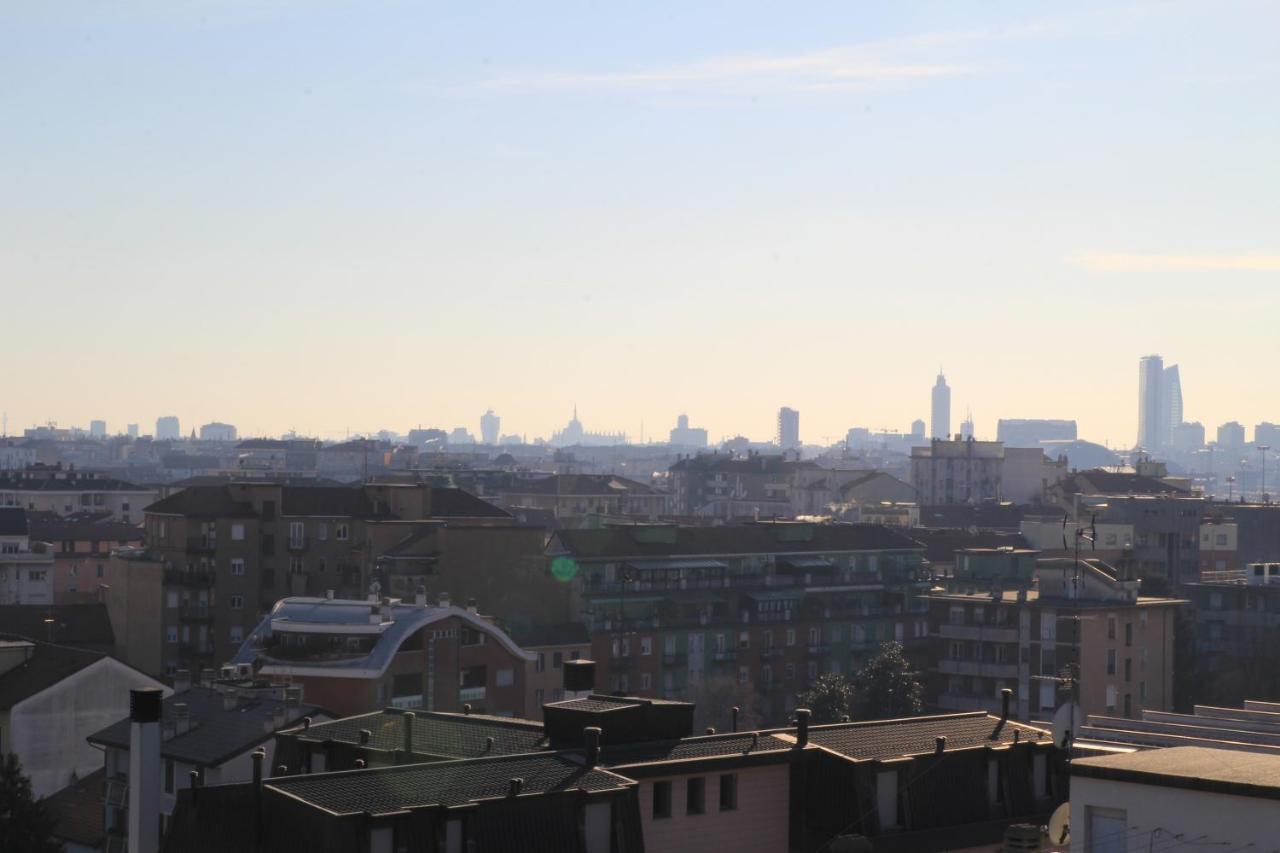Milano: Accogliente Appartamento In Zona Comoda Bagian luar foto